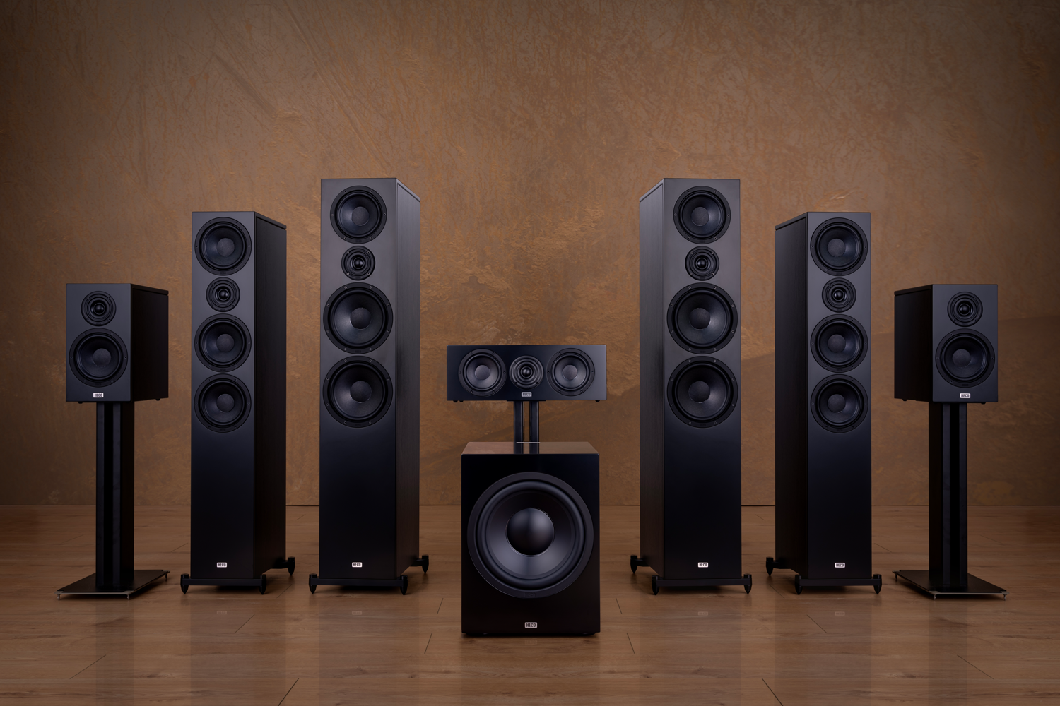 imgi_4_AURORA-FAMILLY-BLACK_(1)